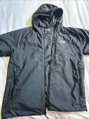 Mountain Hardwear Men’s Black Hooded Performance Jacket